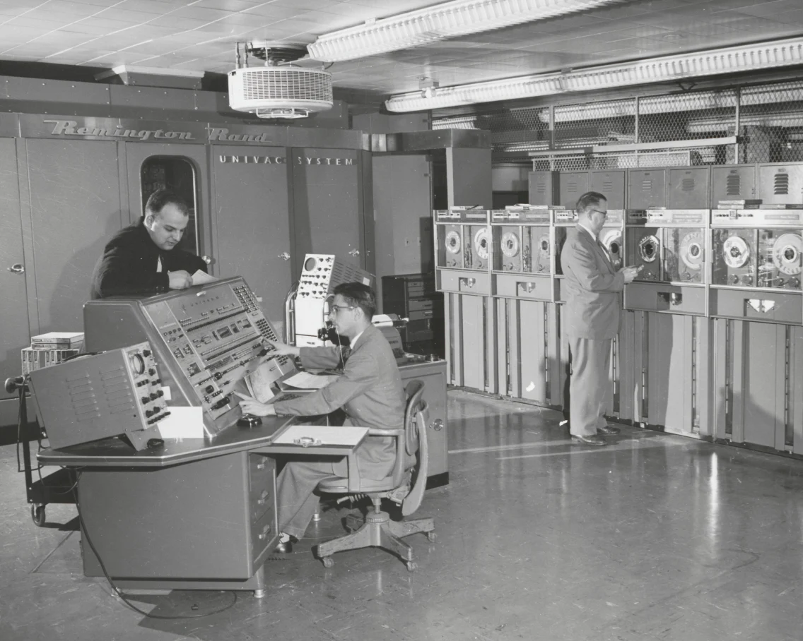 MetLife installs UNIVAC